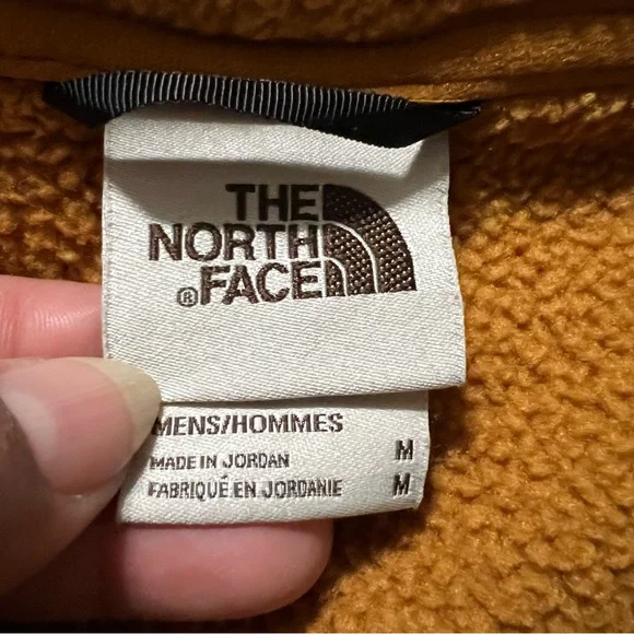 THE NORTH FACE Men's Carbondale Vest - Picture 11 of 12